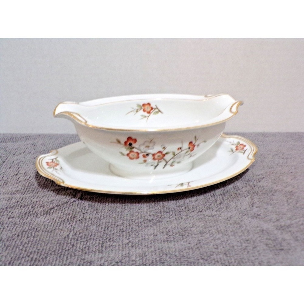 Noritake Porcelain Dinnerware "Brenda" 3064 Gravy Boat w/Underplate